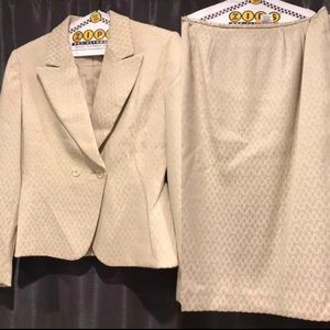 Pre owned TAHARI jacket & Shirt set 4P (FINAL PRICE)